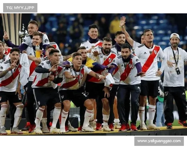 南美豪门与欧洲精英对决 河床世俱杯战术博弈与4-3-3攻势解析